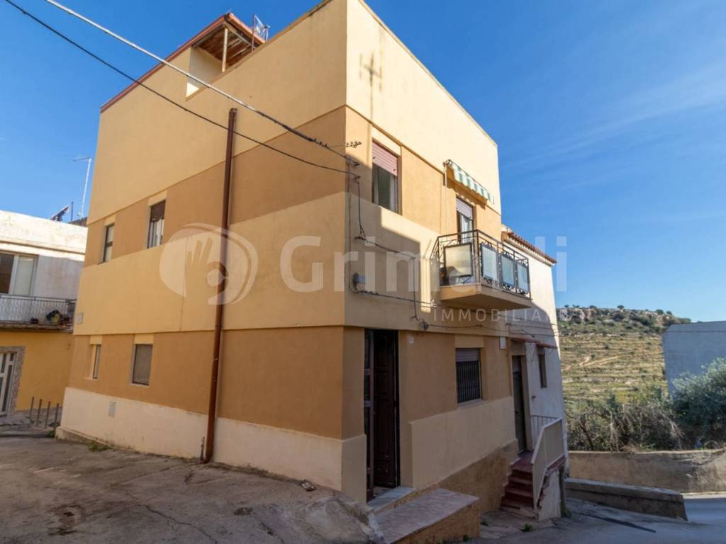Casa indipendente a Noto in VIA BANDELLO, 17 - Foto 2