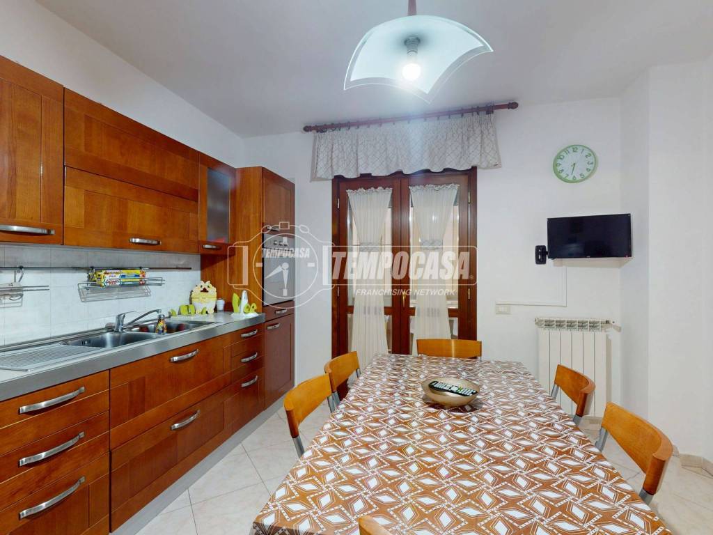 Appartamento a Lusciano in Via Madre Teresa di Calcutta 4 - Foto 5