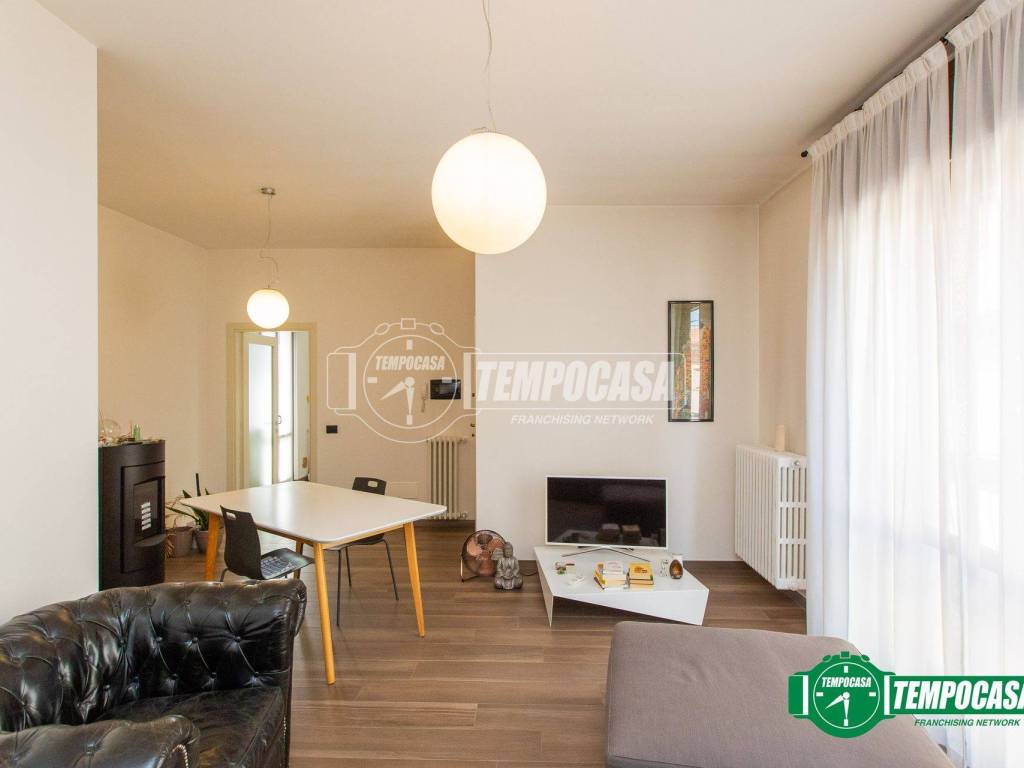 Appartamento a Bellinzago novarese in Via Alessandro Antonelli - Foto 2