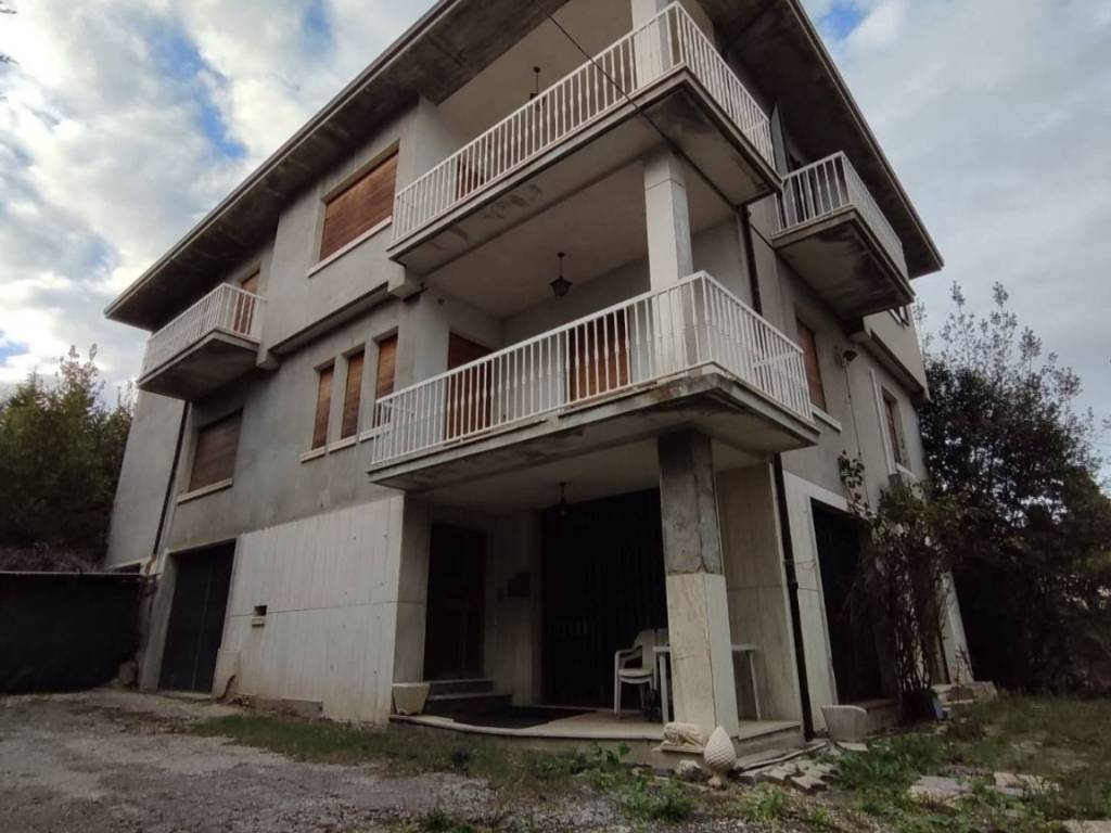 Villa a Offida in Viale Giuseppe Mazzini - Foto 3