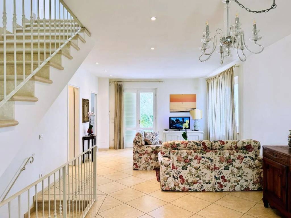 Villa a Pietrasanta in Via Sant'Antonio, 39 - Foto 5