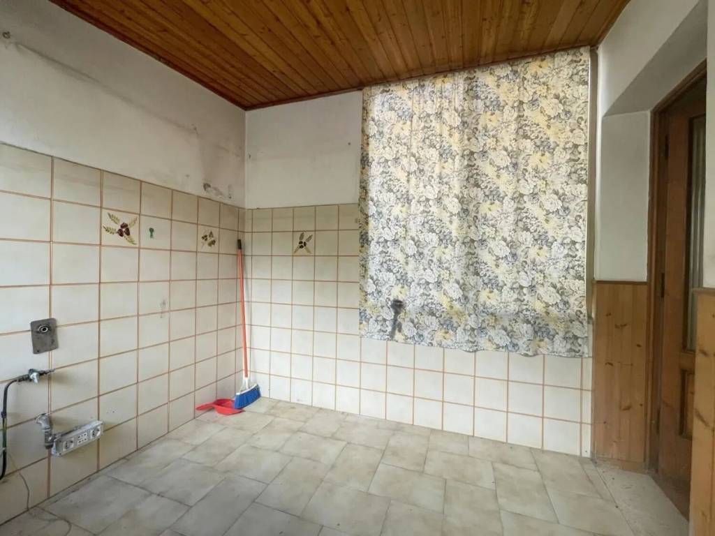 Villa a Camaiore in Via Delle Silerchie, 55041 - Foto 3