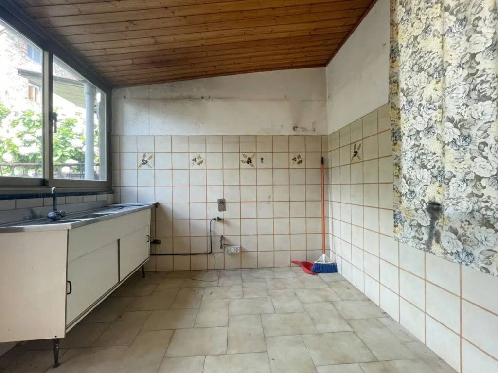 Villa a Camaiore in Via Delle Silerchie, 55041 - Foto 4