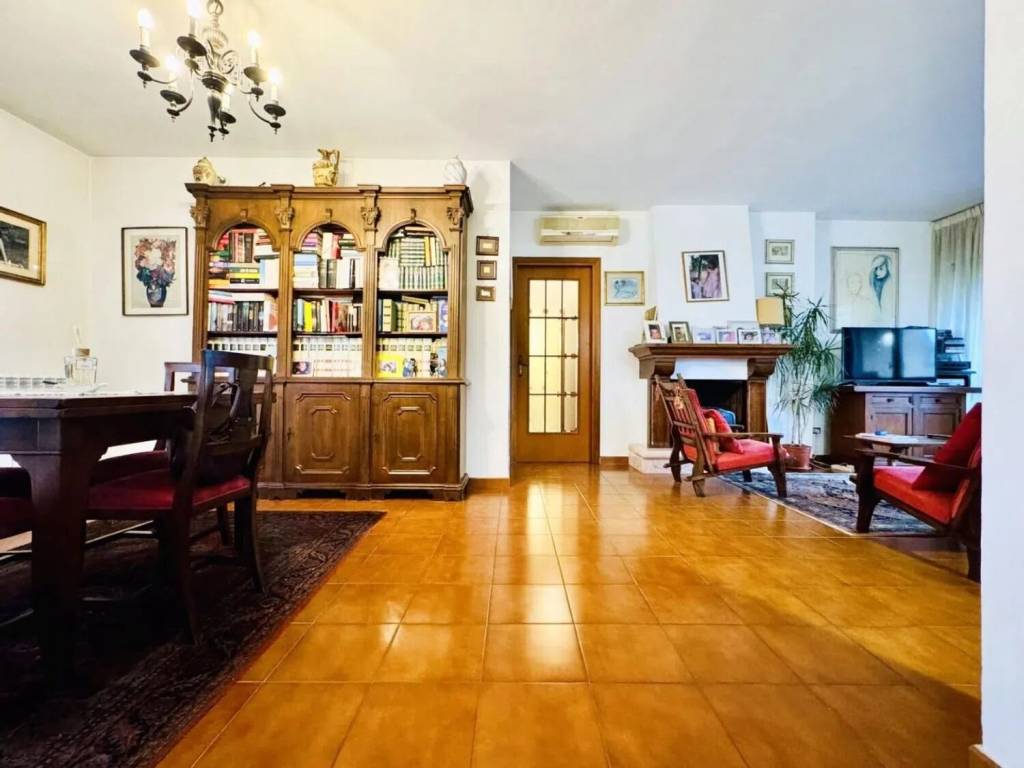 Appartamento a Camaiore in Via Delle Barbate, 55041 - Foto 2