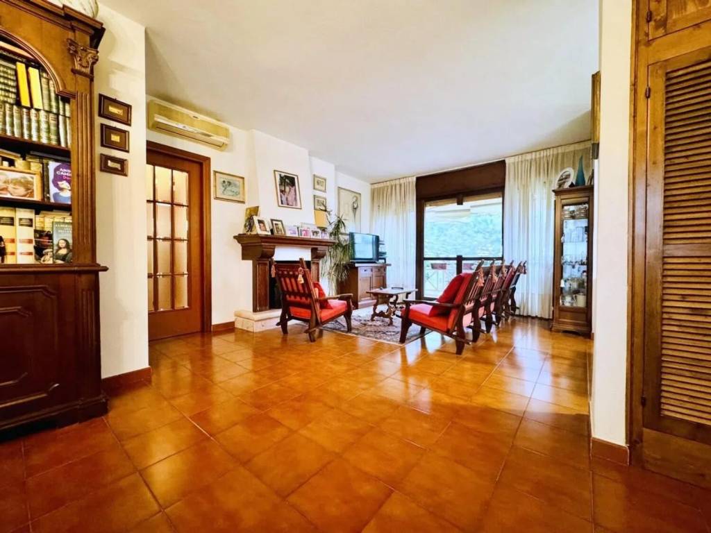 Appartamento a Camaiore in Via Delle Barbate, 55041 - Foto 3
