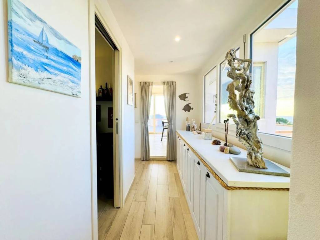 Appartamento a Camaiore in Via Luigi Galvani, 55041 - Foto 3