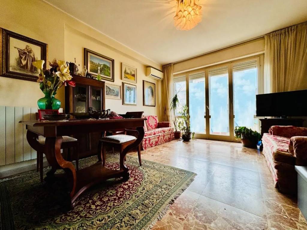 Appartamento a Camaiore in Viale Cristoforo Colombo, 96 - Foto 4