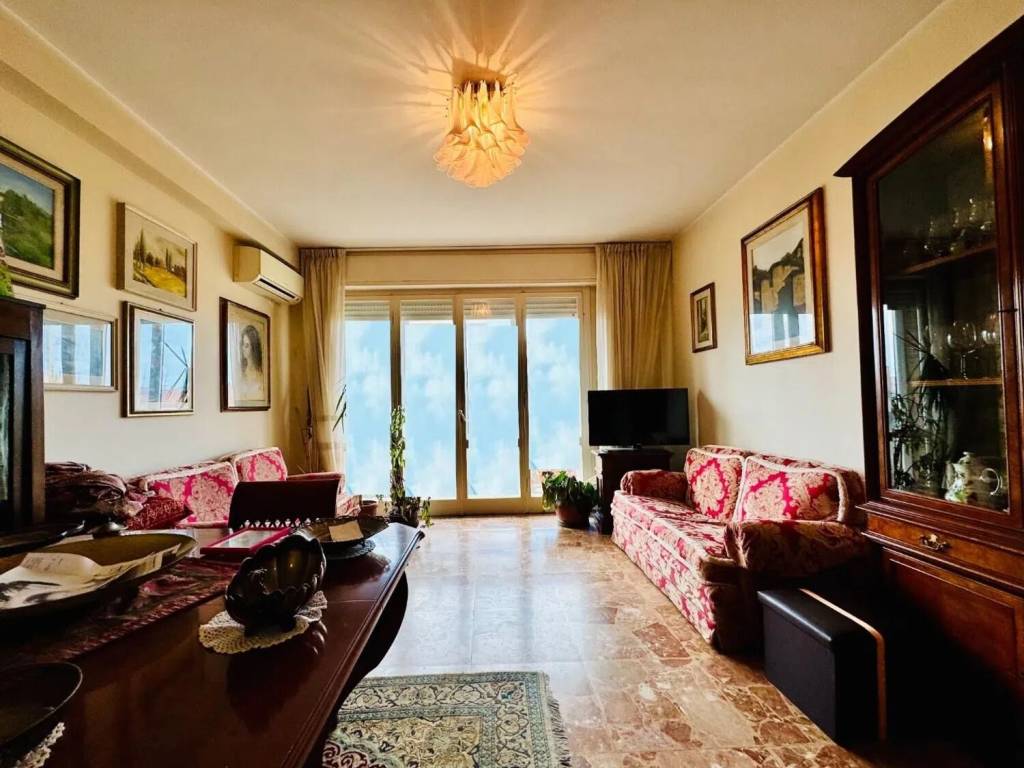 Appartamento a Camaiore in Viale Cristoforo Colombo, 96 - Foto 5