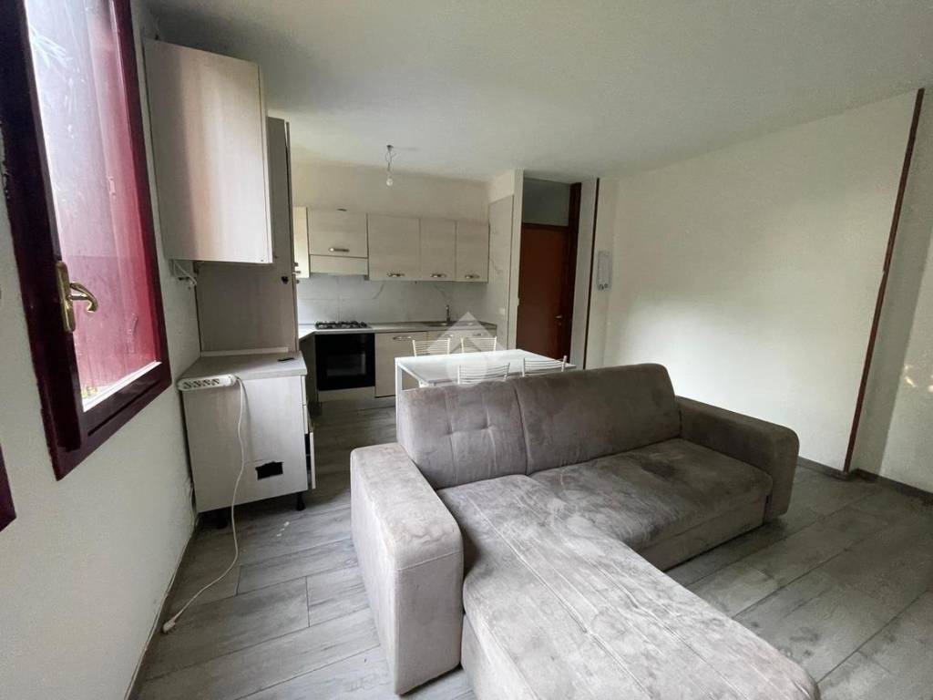 Appartamento a Montebelluna in Via montello - Foto 3