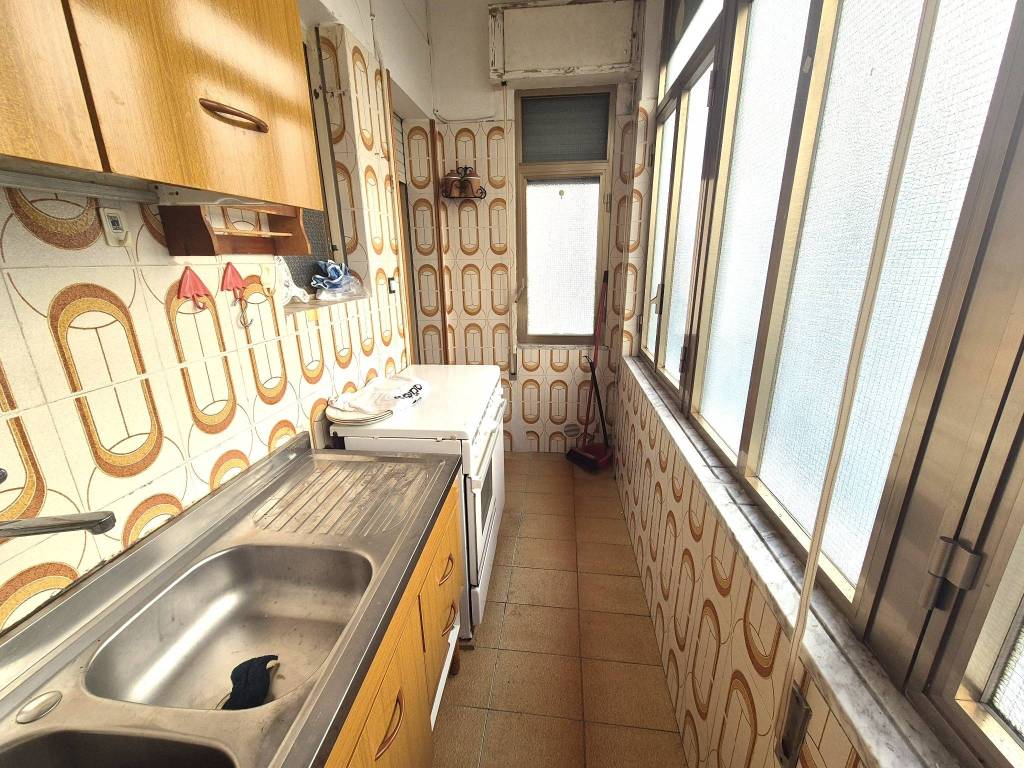 Appartamento a Catanzaro in Via Gianvincenzo Gravina, 11 - Foto 5