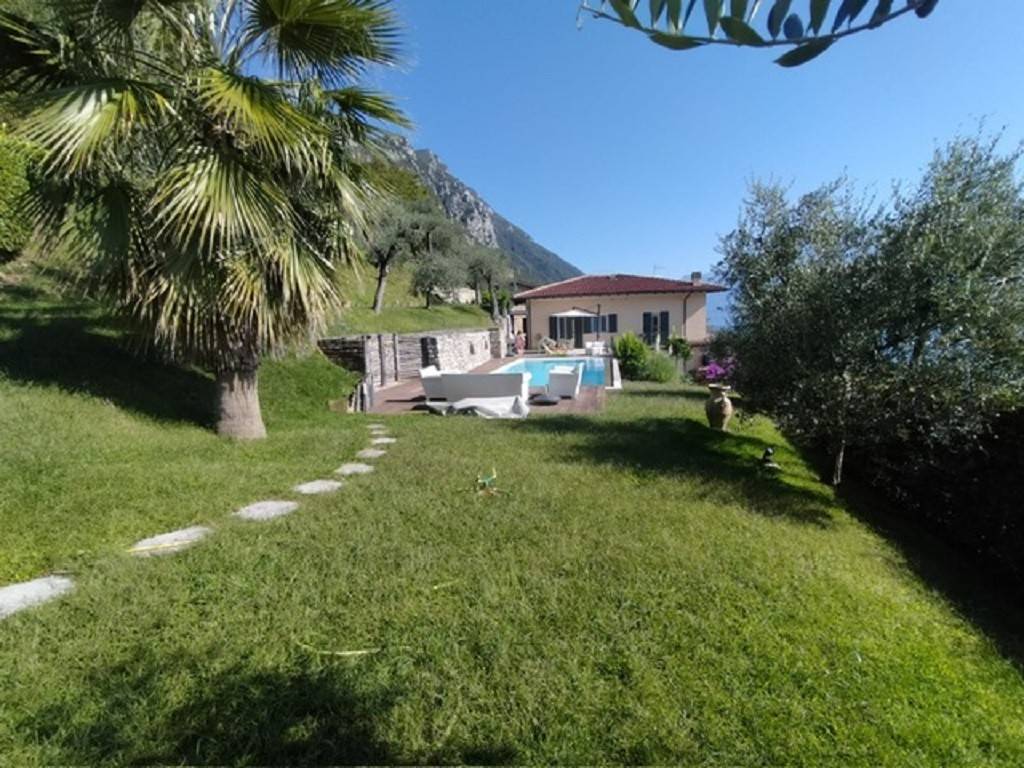 Villa a Gargnano in Via Angelo Feltrinelli - Foto 2