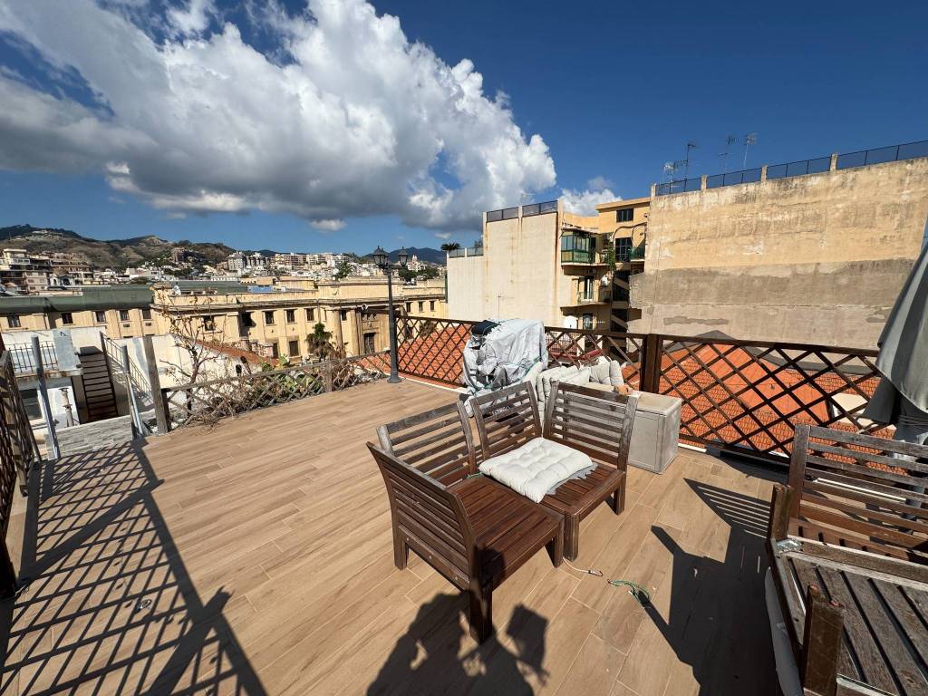 Appartamento a Messina in Via Cesare Battisti, 191 - Foto 2