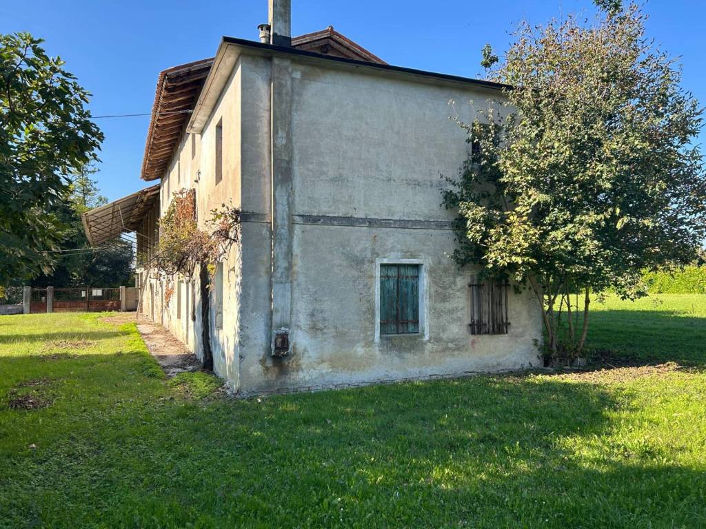 Rustico / casale a Rivignano teor in Via Enrico Toti, 1 - Foto 3