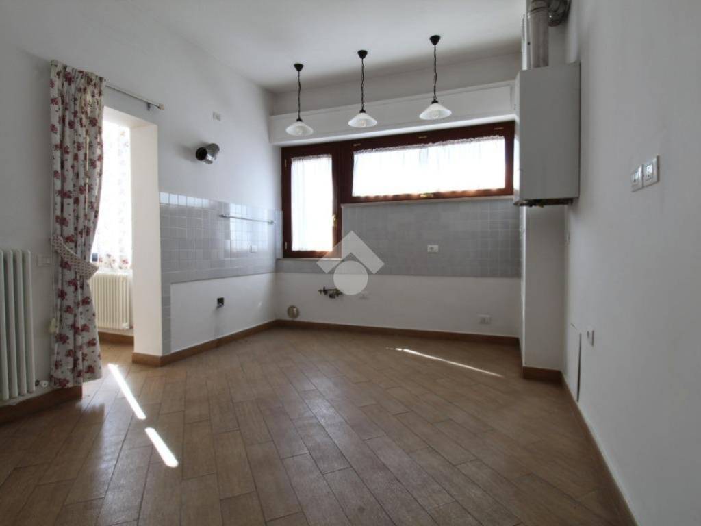 Appartamento a Teramo in Via Berardo Mezzucelli, 15 - Foto 3