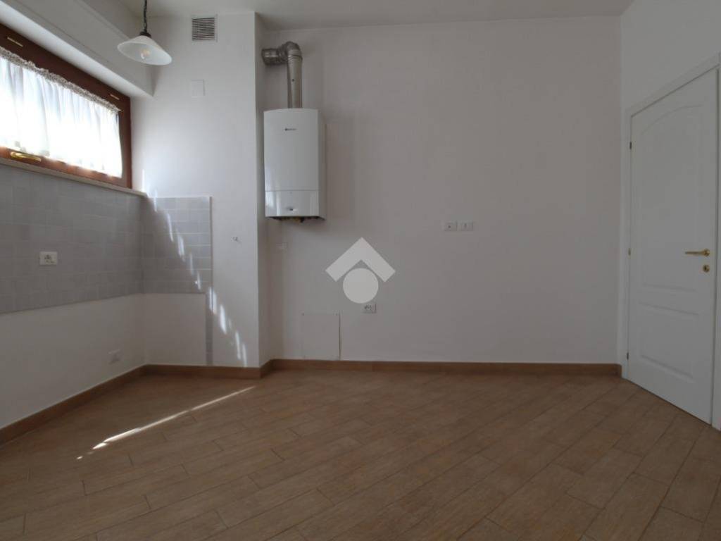 Appartamento a Teramo in Via Berardo Mezzucelli, 15 - Foto 4