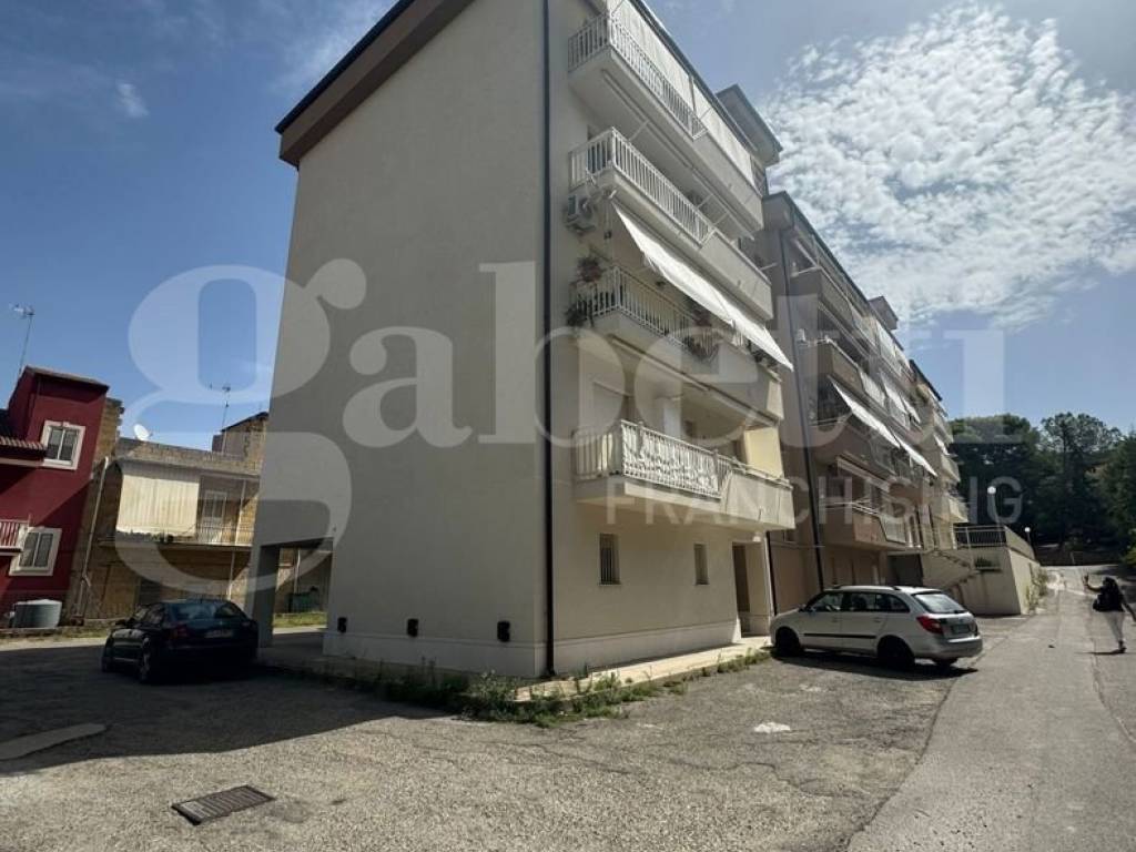 Appartamento a Pietraperzia in VIA ROSARIO NICOLETTI , 13 - Foto 2