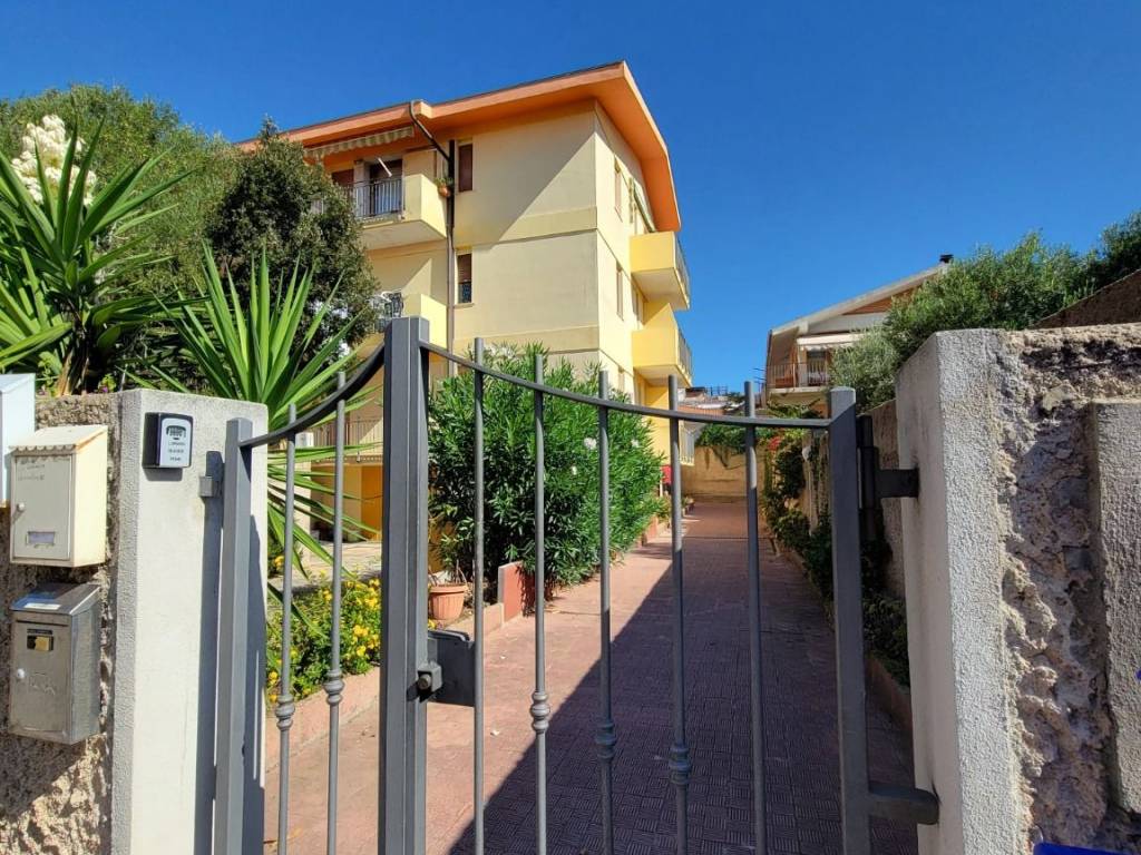 Appartamento a Santa teresa gallura in Via Calabria, 10 - Foto 3