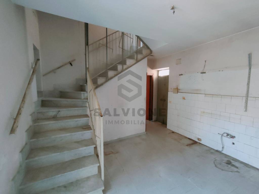 Casa indipendente a Amorosi in Via Giaquinto - Foto 3