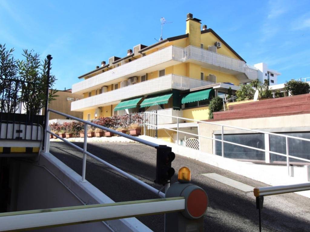 Appartamento a Lignano sabbiadoro in Viale Italia, 3 - Foto 2