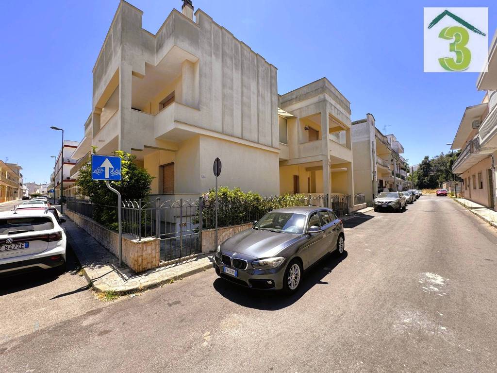 Appartamento a Tricase in Via Niccolò Paganini - Foto 2