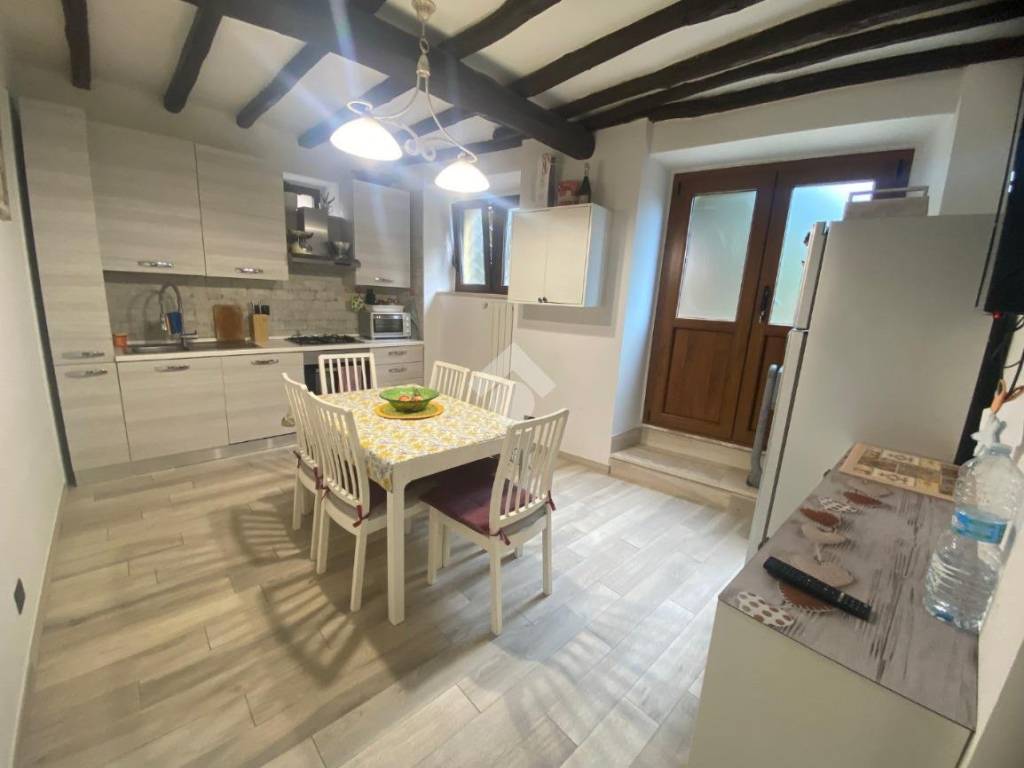 Villa a Montefiascone in Via F. Iacopoini, 1 - Foto 5