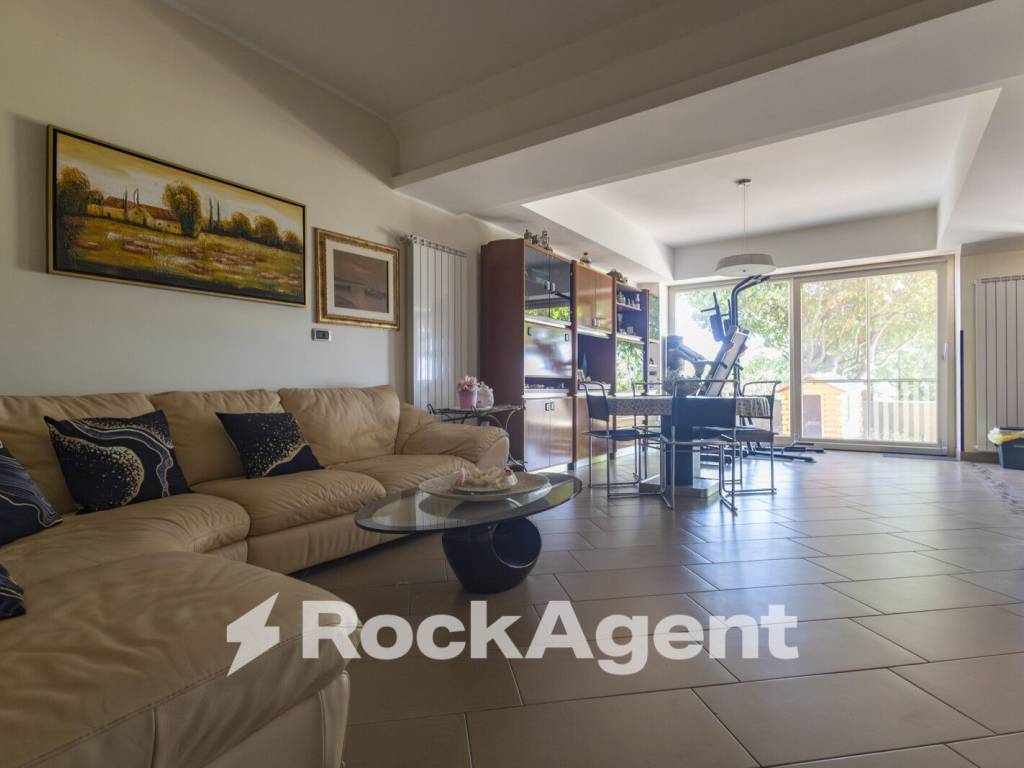 Appartamento a Catanzaro in Via Giuseppe Schipani - Foto 5