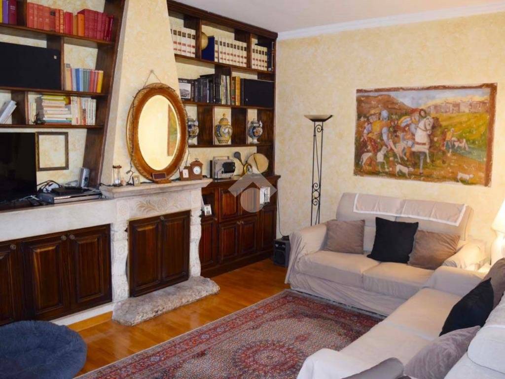 Villa a Tagliacozzo in Via Transimele - Foto 2