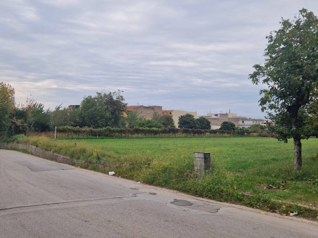 Terreno a Maddaloni in Via Emanuele Campolongo - Foto 5