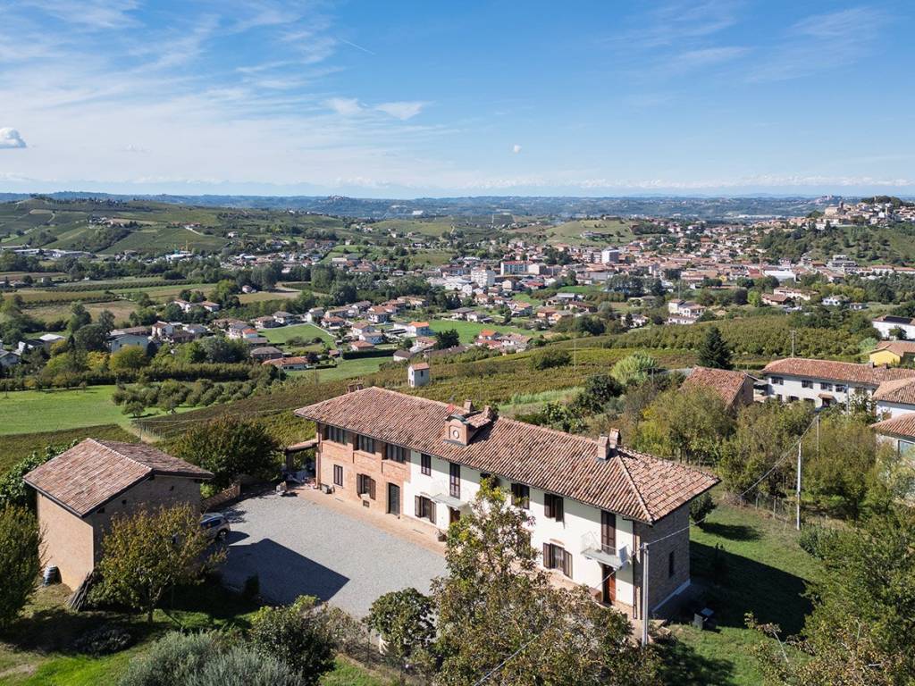 Rustico / casale a Castagnole delle lanze in Via Annunziata, 55 - Foto 2