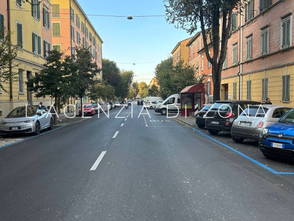 Appartamento a Bologna in Via Paolo Fabbri - Foto 2