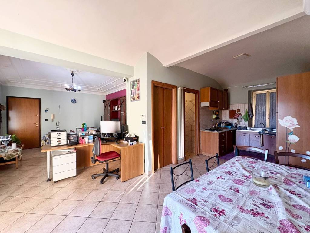 Appartamento a Chieri in Via Santa Clara, 2 - Foto 3