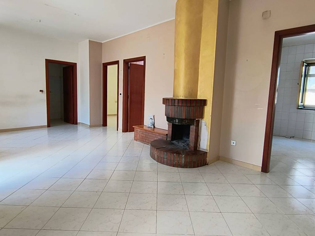 Appartamento a Giffoni valle piana in Via Trieste - Foto 2