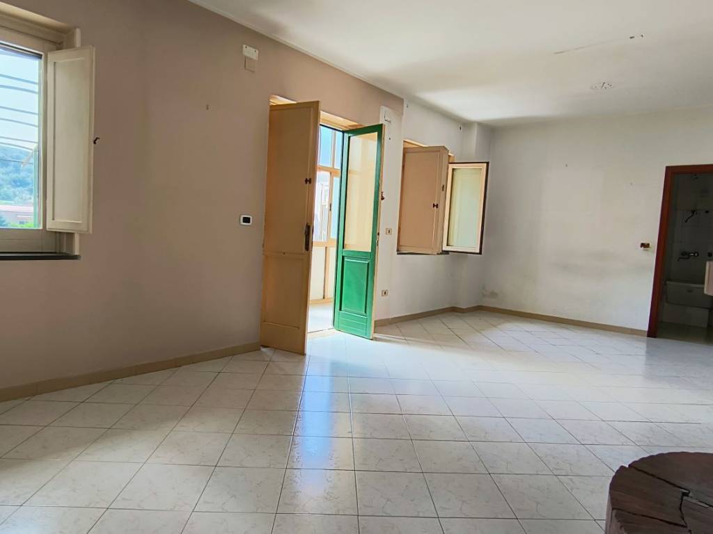 Appartamento a Giffoni valle piana in Via Trieste - Foto 4