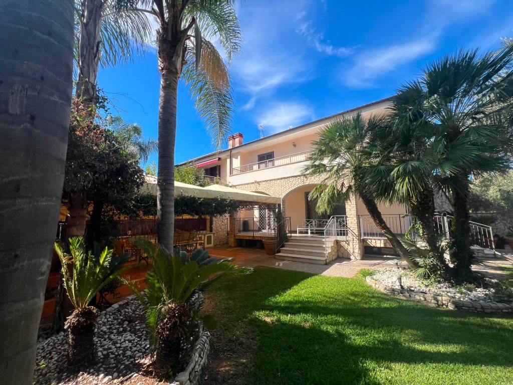 Villa a Sperlonga in Via Penelope, 379 - Foto 2