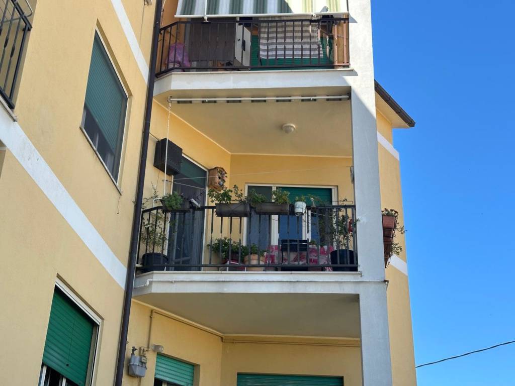 Appartamento a Torre de' passeri in Via Fara Vecchia, 14 - Foto 2