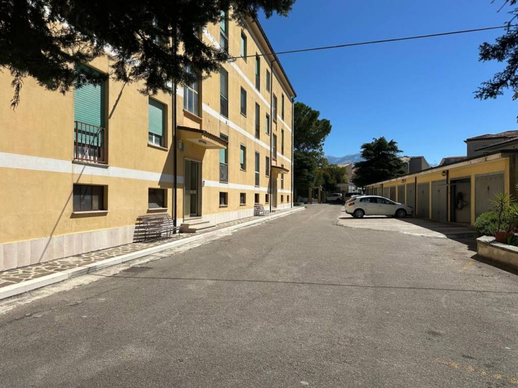 Appartamento a Torre de' passeri in Via Fara Vecchia, 14 - Foto 3