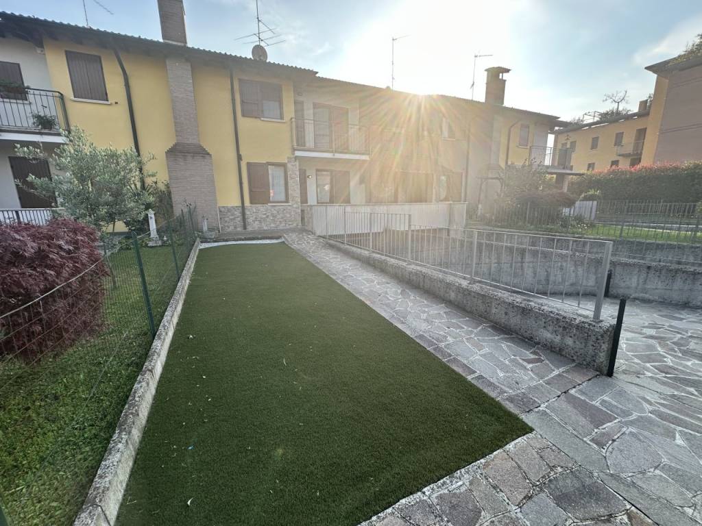 Villetta a schiera a Pontevico in Via Grazia Deledda, 13 - Foto 3