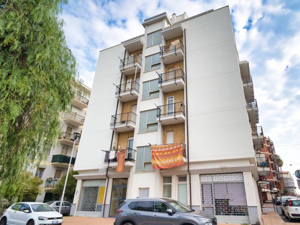 Appartamento a Albenga in Via Francesco Cilea, 7 - Foto 2