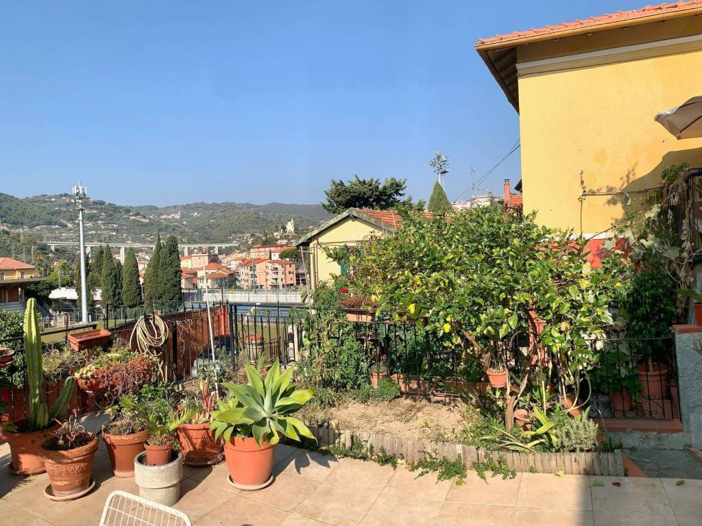Villetta a schiera a Imperia in Via Ragazzi del '99 - Foto 3