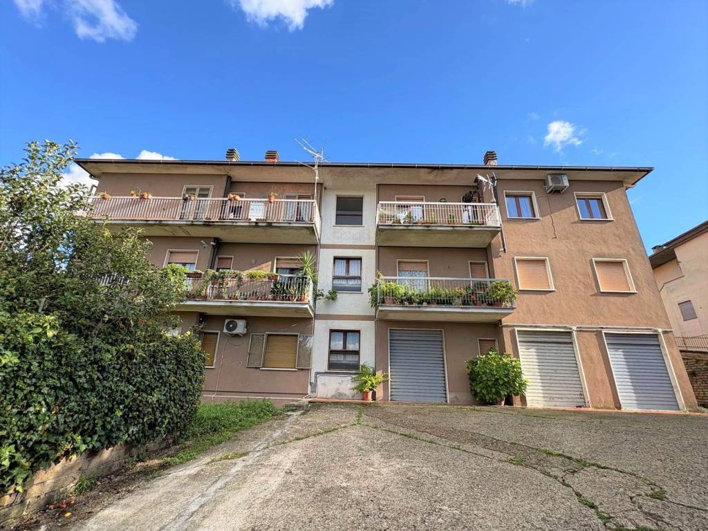 Appartamento a Montefiascone in VIA ALDO MORO , 60 - Foto 2