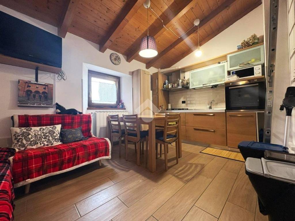 Appartamento a Sondrio in Via Pradella Inferiore - Foto 2