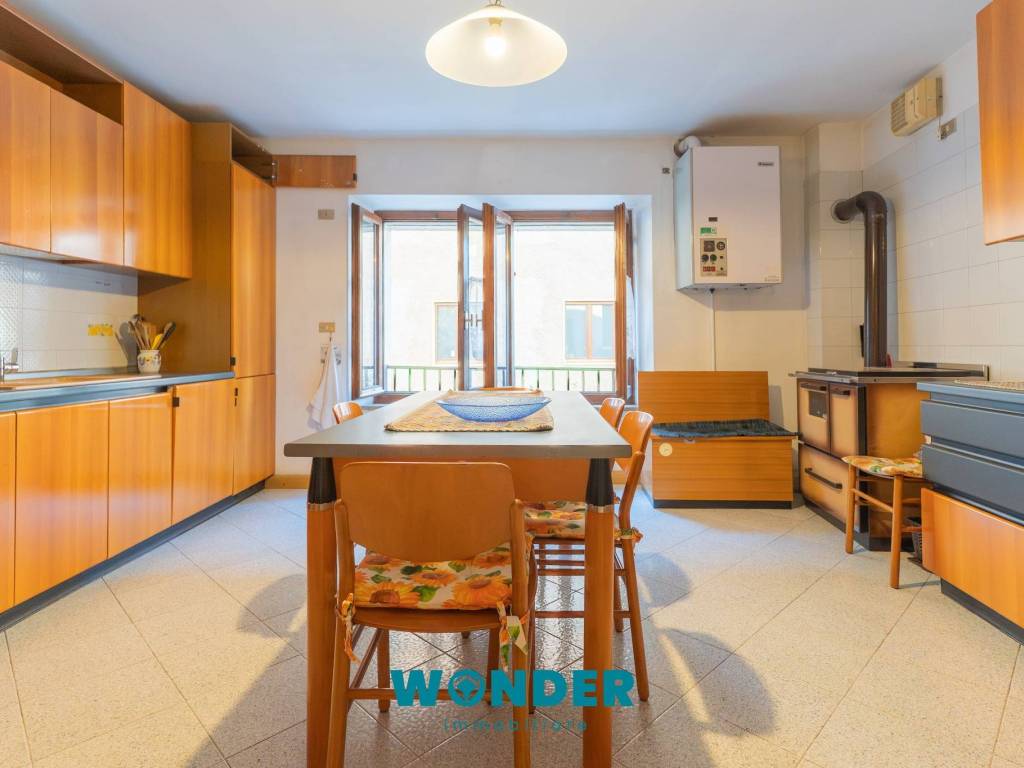 Casa indipendente a Nomi in Via 3 Novembre, 16 - Foto 2