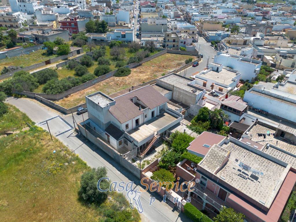 Appartamento a Casarano in Via Luigi Pirandello - Foto 2