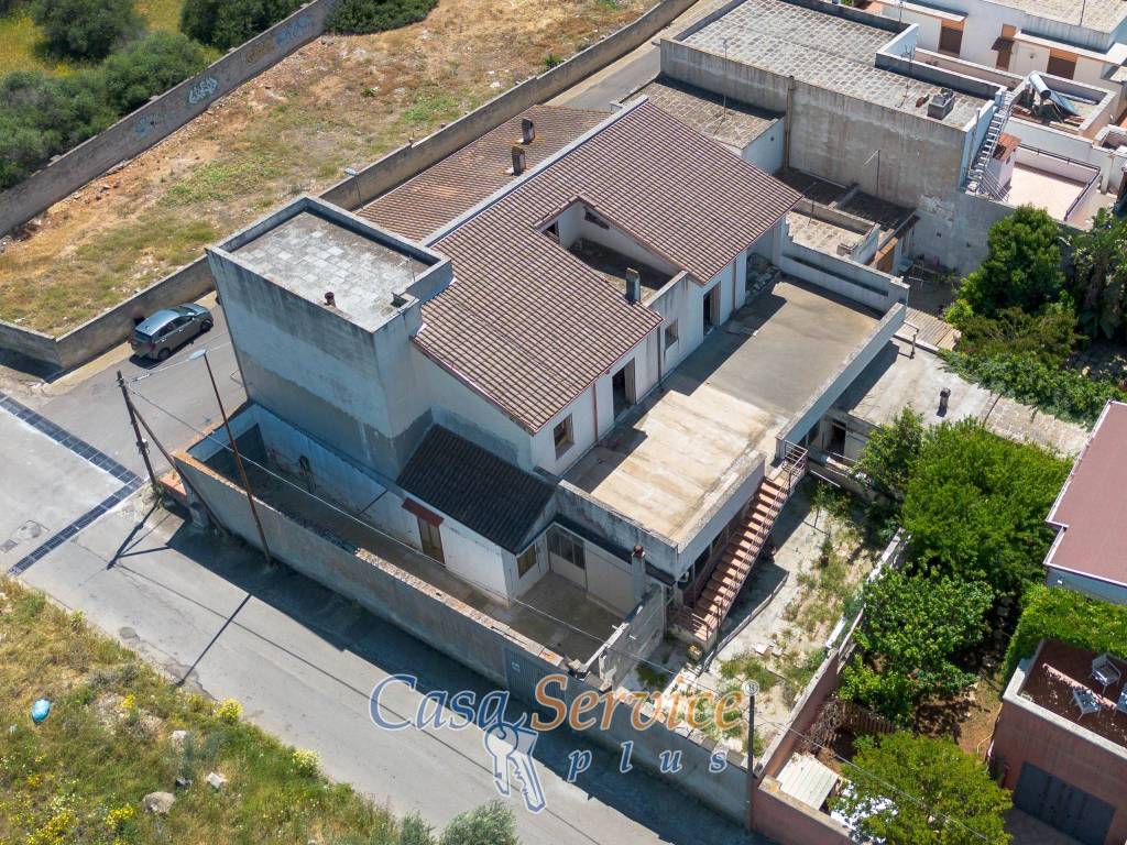 Appartamento a Casarano in Via Luigi Pirandello - Foto 3