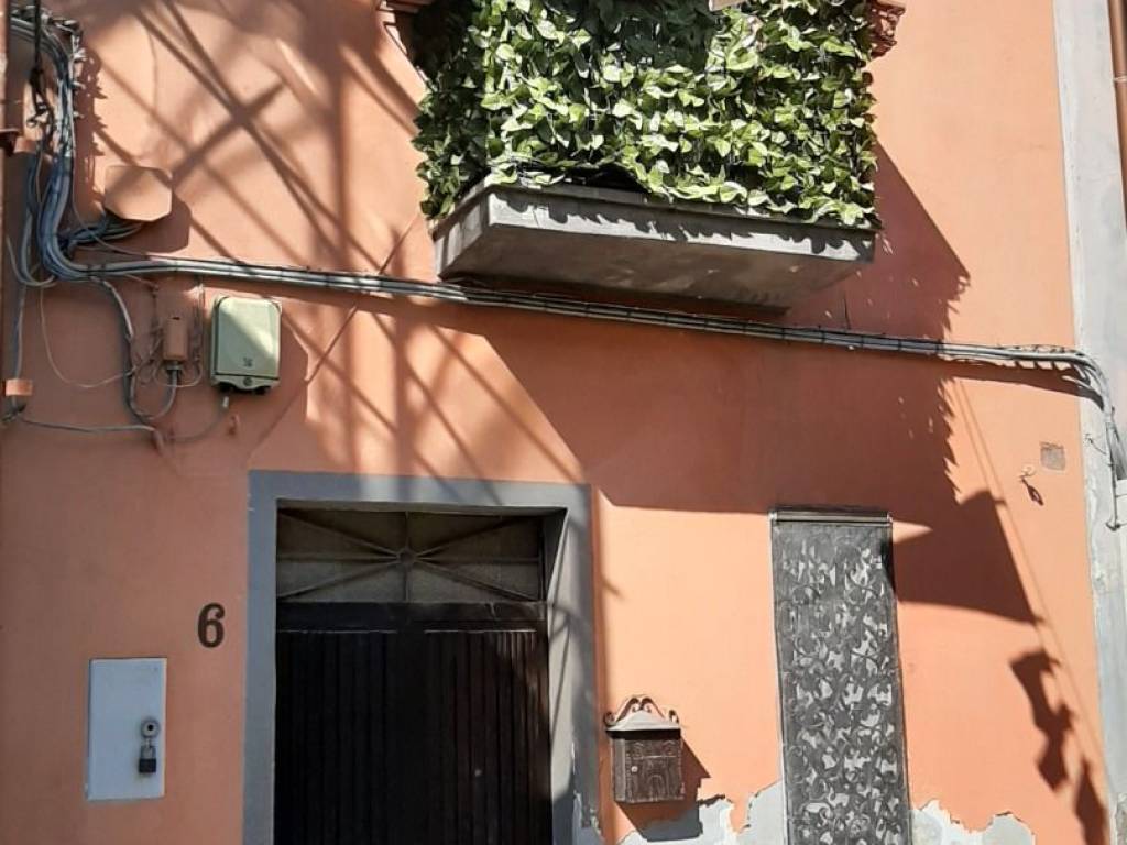 Casa indipendente a Catanzaro in Via San Francesco di Paola - Foto 4