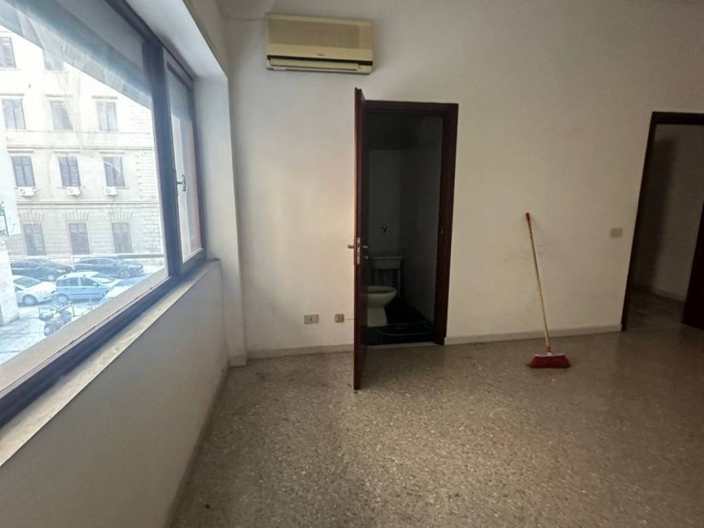 Appartamento a Palermo in VIA DEI CANTIERI - Foto 2