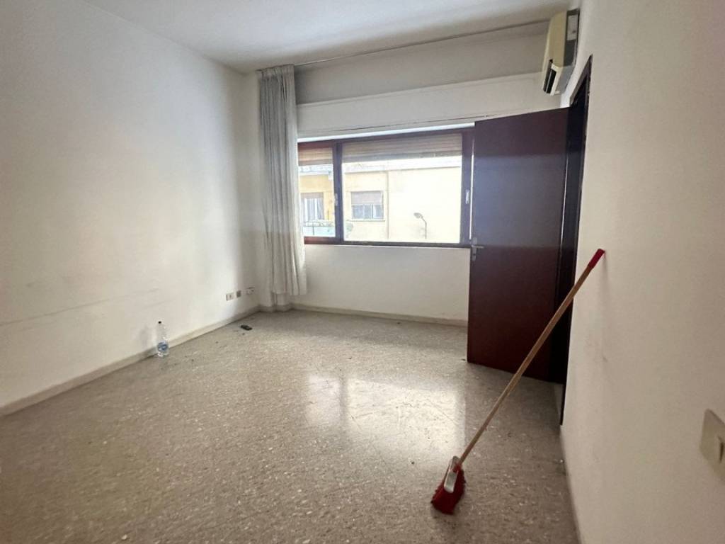 Appartamento a Palermo in VIA DEI CANTIERI - Foto 3