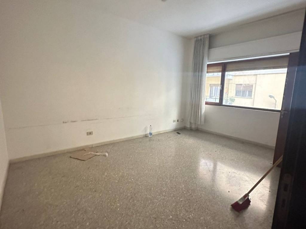Appartamento a Palermo in VIA DEI CANTIERI - Foto 4