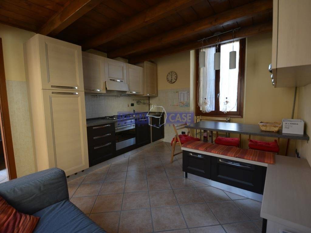 Appartamento a Lomagna in Via D'Adda Busca, 31 - Foto 2