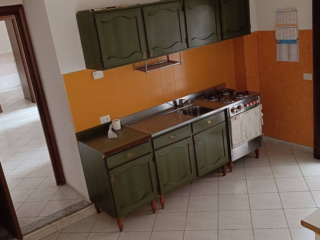 Appartamento a Borgomanero in Via Caneto - Foto 2